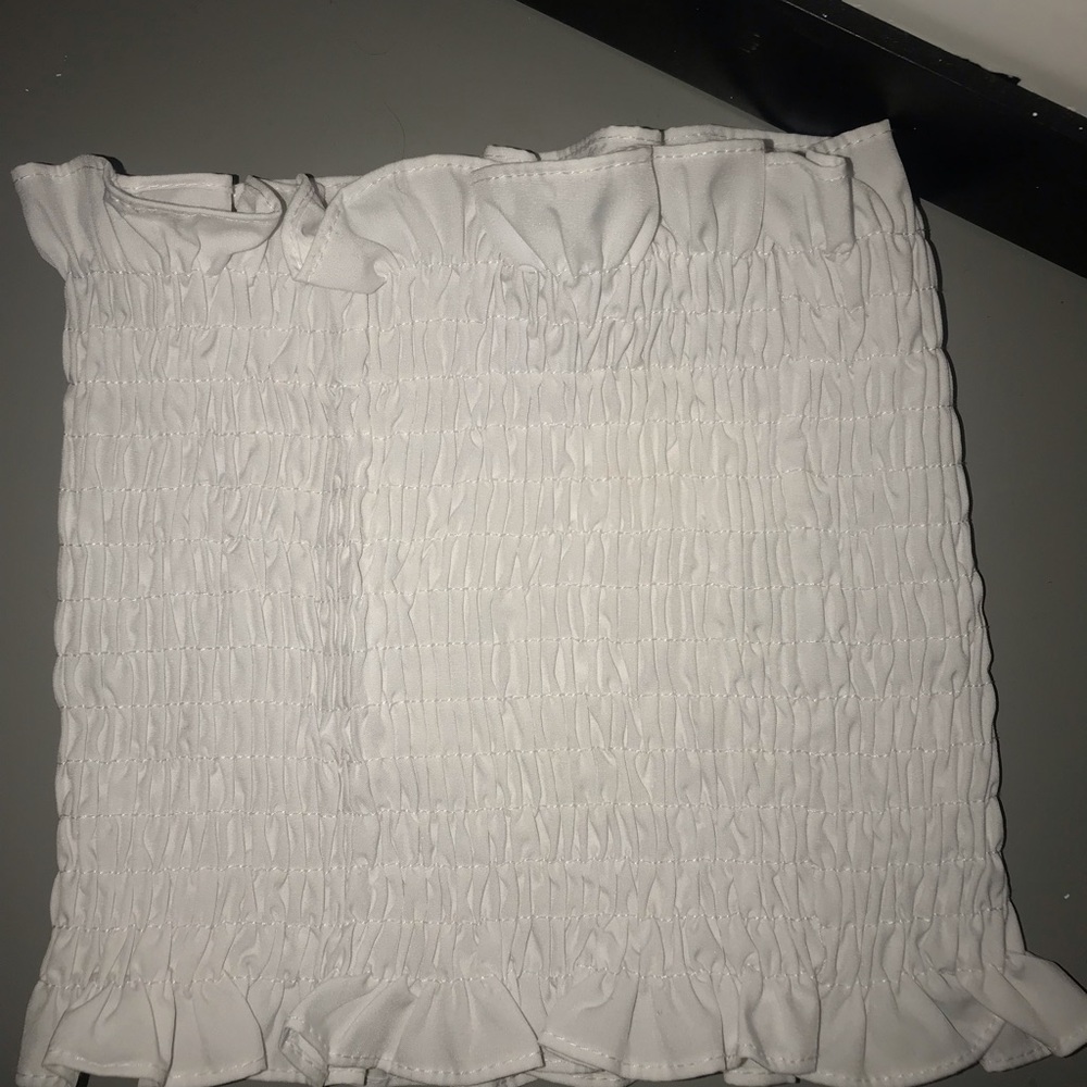 Cropped tube top🌸